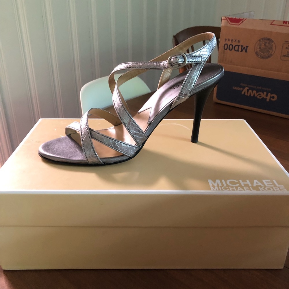 Michael Kors Studio Criss Cross